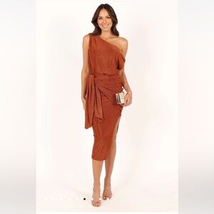 Petal & Pup Women's Santiago Off Shoulder Midi Dress Bronze